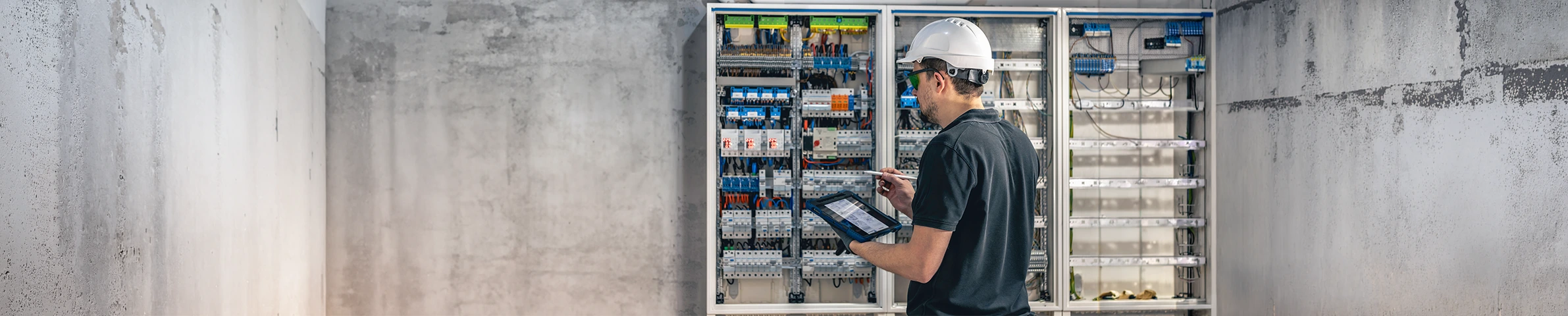 Steel Electrical fitting out a commercial unit on a South West London site